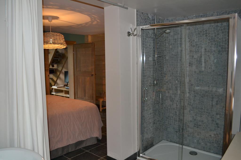 Maison D'Ide Bouillon Bilik gambar