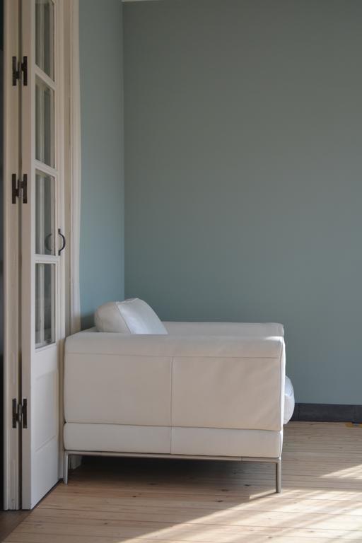 Maison D'Ide Bouillon Bilik gambar