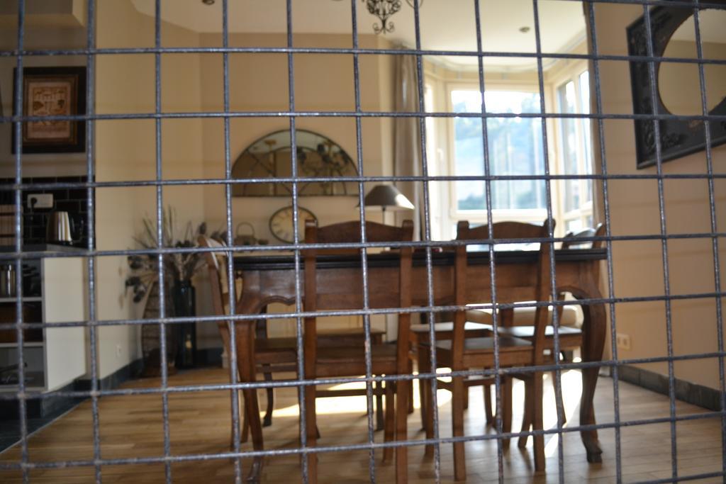 Maison D'Ide Bouillon Luaran gambar